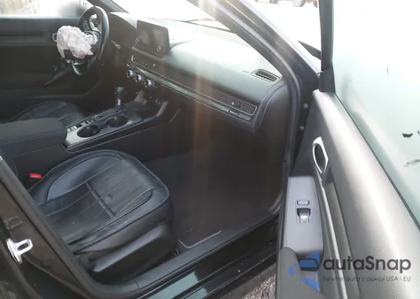 2023 Honda Civic Sport z USA, uszkodzony, nr VIN 2HGFE2F56PH551308